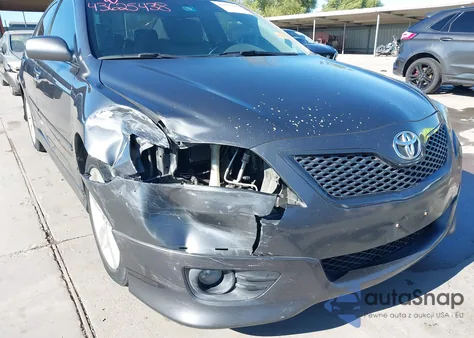 2011 Toyota Camry Se z USA, uszkodzony, nr VIN 4T1BF3EK0BU726130